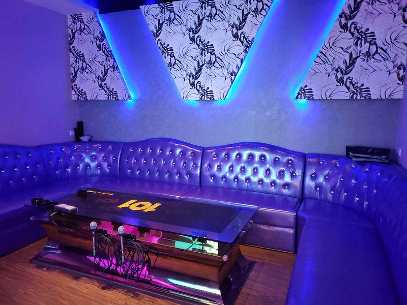 每間附設USB插座